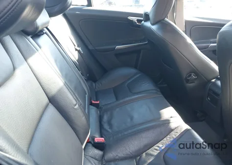 2012 Volvo S60 T6 z USA, uszkodzony, nr VIN YV1902FH2C2026098